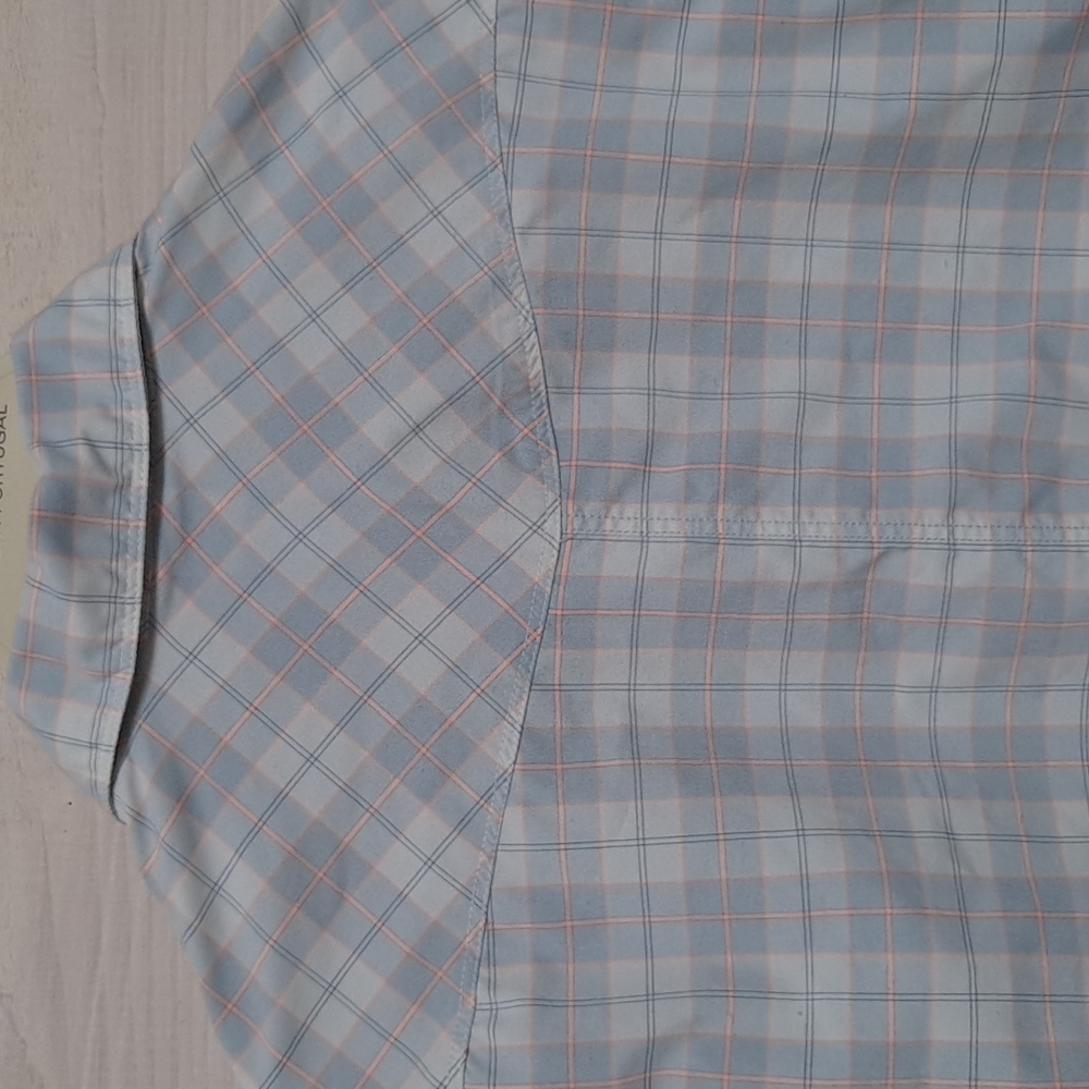 The North Face Women's Plaid Button-Up Camp Shirt | Size Small | Gray/Coral - Picture 6 of 9